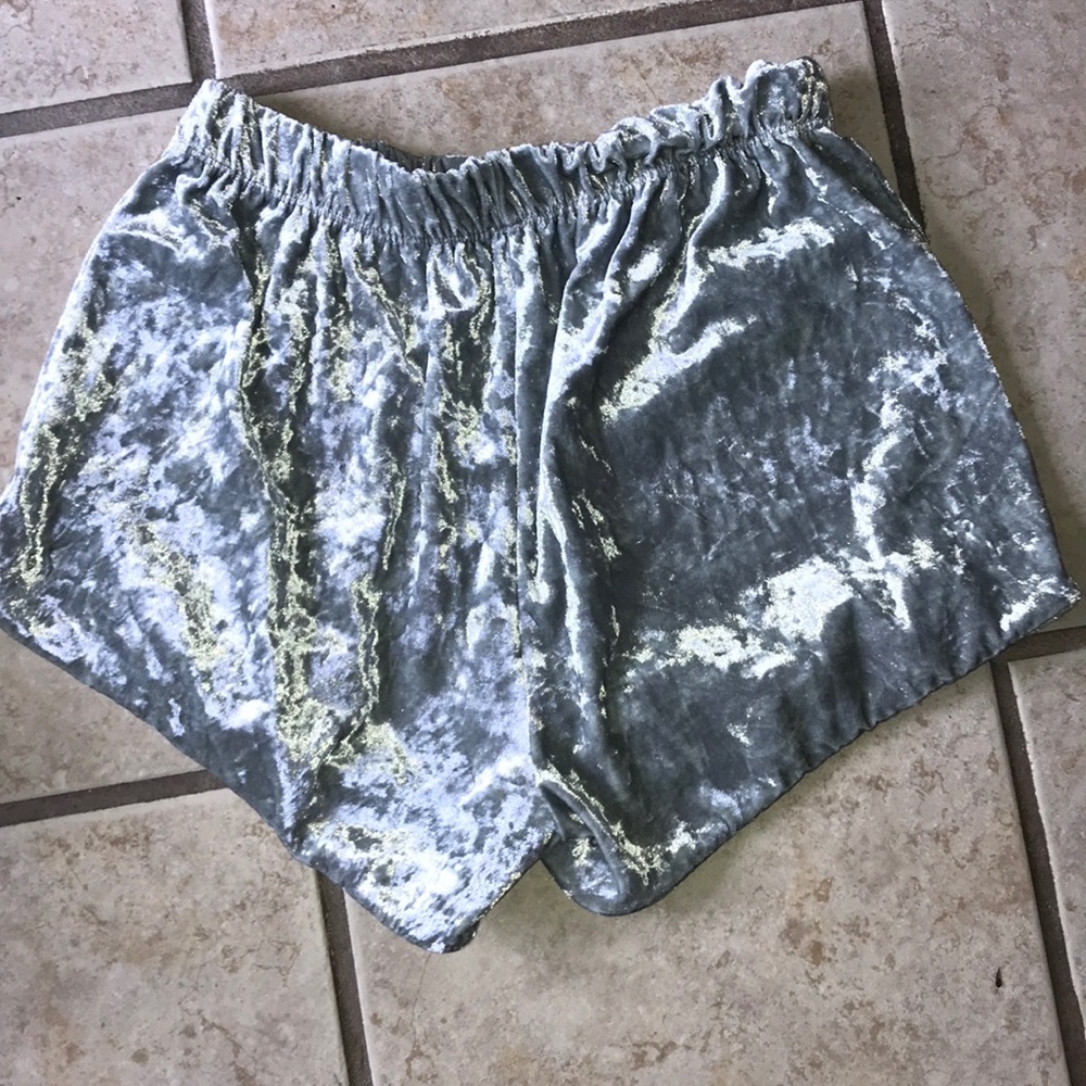 High wasted grey velvet shorts